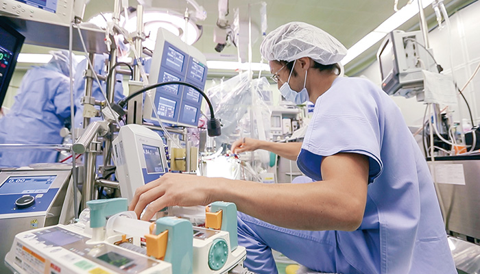 病院だけじゃない、医療機器メーカーでの活躍もできる