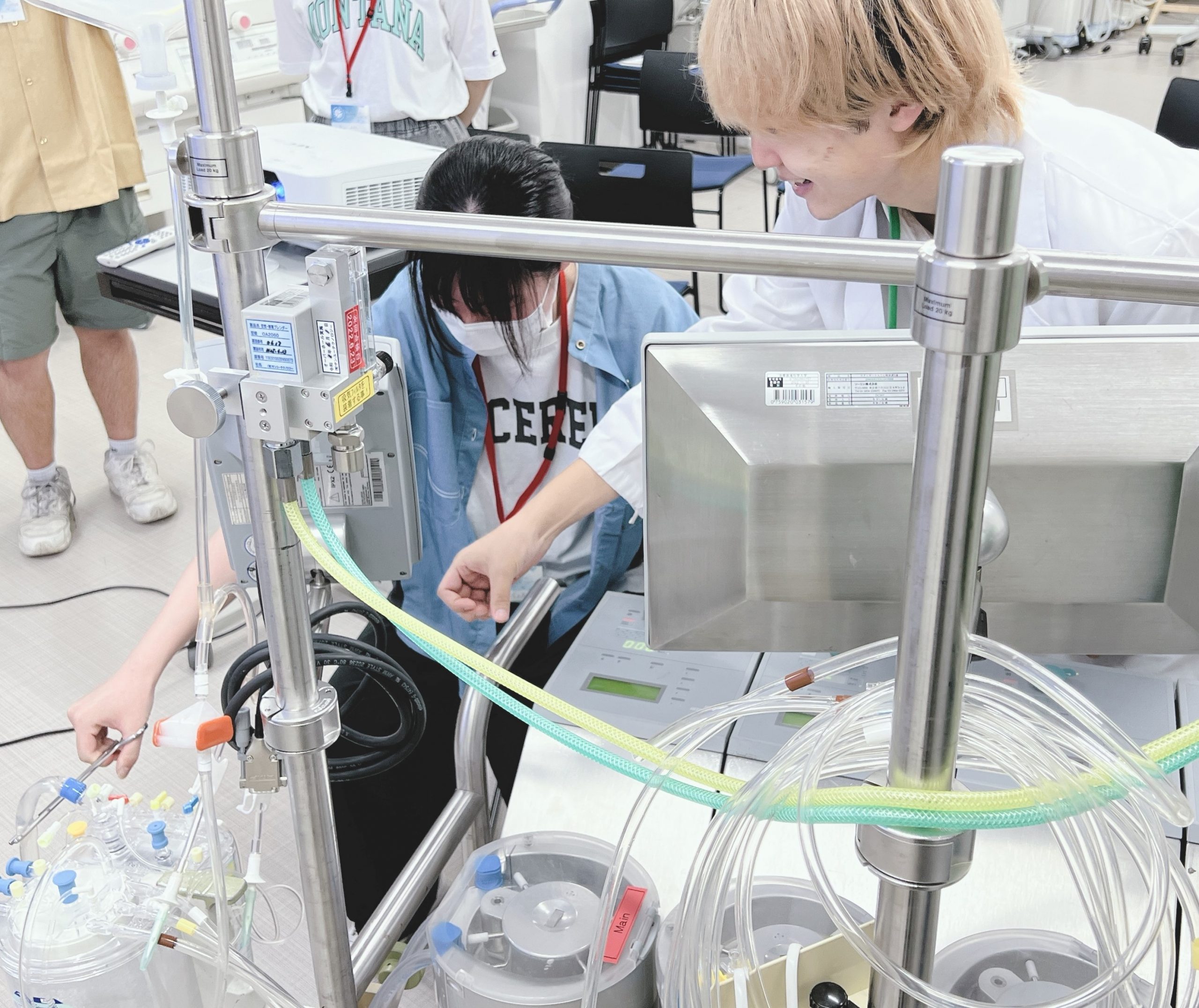 【開催レポート】人気のＷ体験！～オープンキャンパスで人工心肺装置＆心電図～