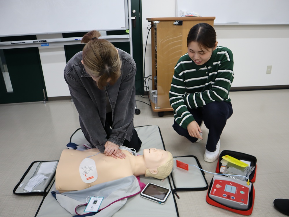 毎年恒例！１年生を対象にＡＥＤ講習会を開催しました