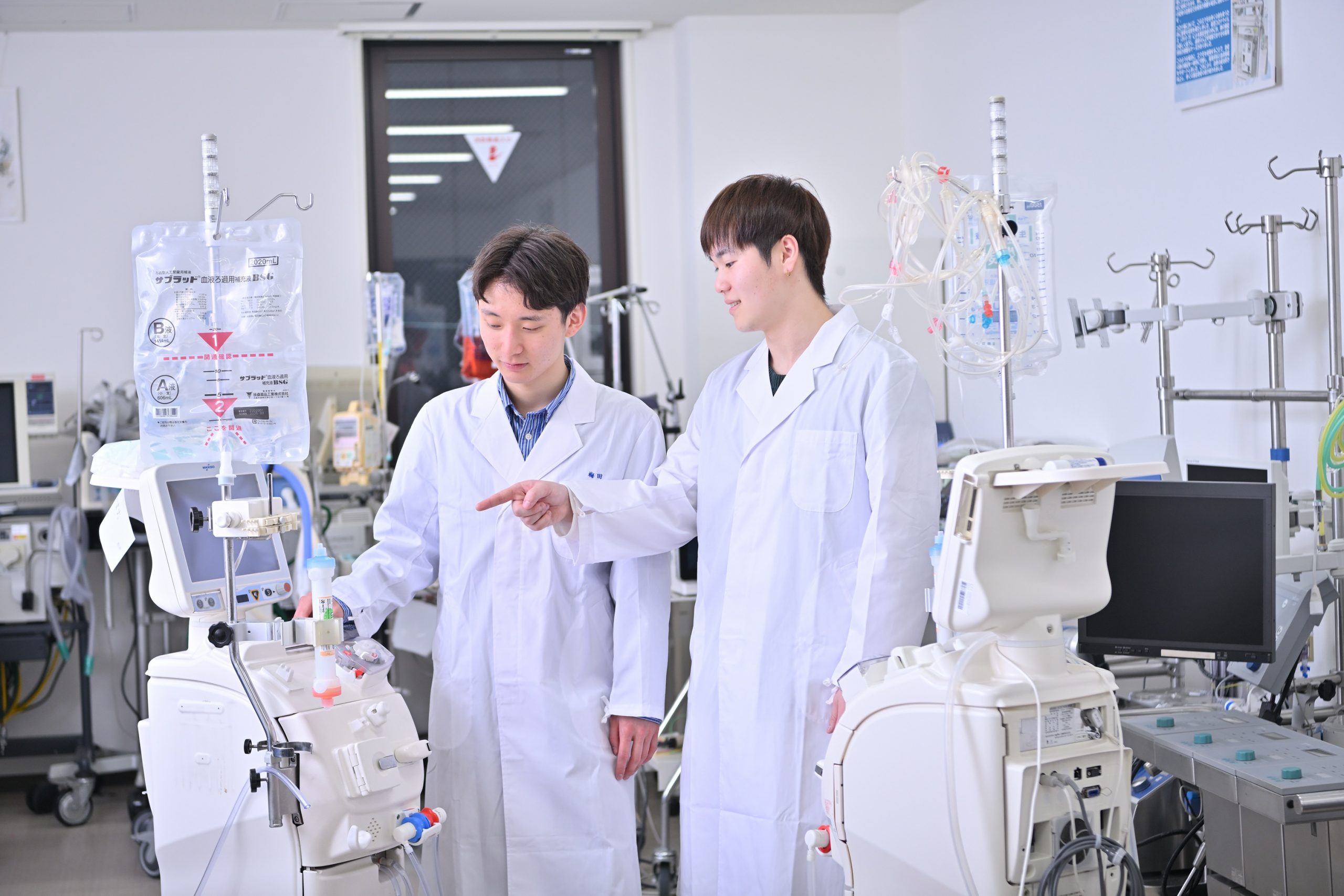 人と話すのが得意でなくても大丈夫？臨床工学技士に必要なコミュニケーション
