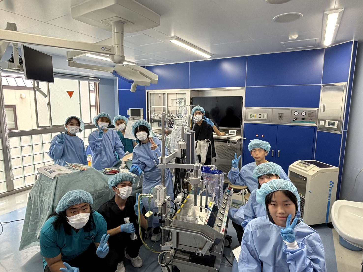 【開催レポート】模擬手術に挑戦！医療機器にもふれた夏休みオープンキャンパス